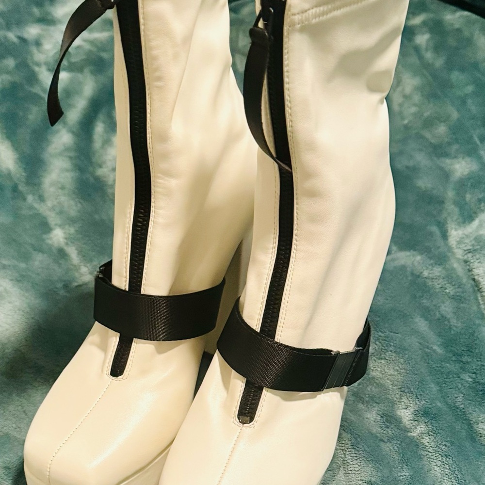 London Fog Chic White and Black Heeled Boots with Ankle Strap - Picture 2 of 12
